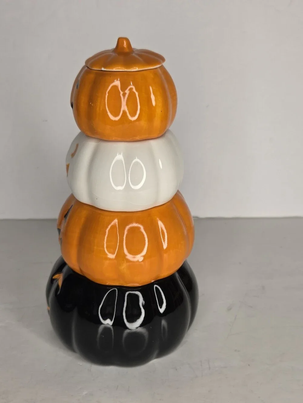 Happy Haunting Stacked Pumpkins Measuring Cups 10 Strawberry Street Halloween